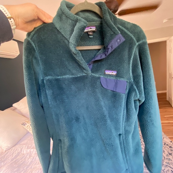 Patagonia Jackets & Blazers - Patagonia Turquoise and Navy Fleece Jacket